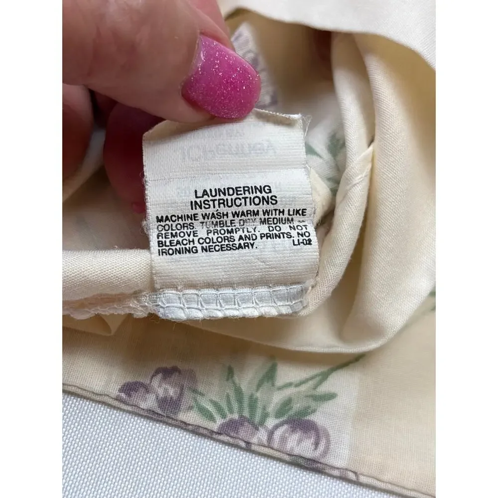 Vintage JC Penney Cottage Floral Standard Pillowcase Cottagecore Bedding 1980s